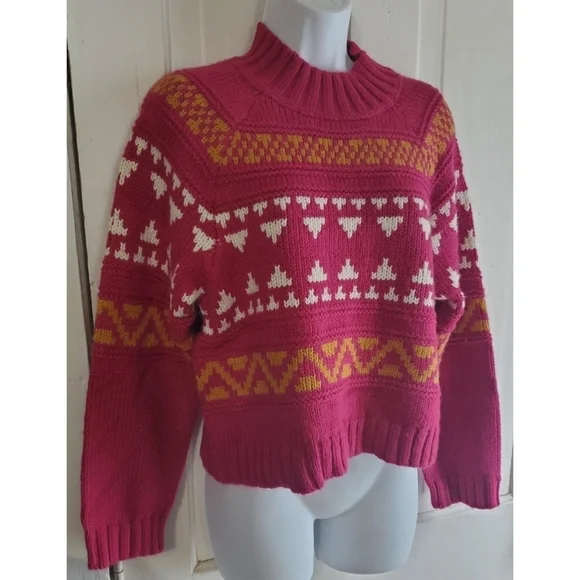 Universal Thread Mock Turtleneck Pullover Sweater - Picture 6 of 10